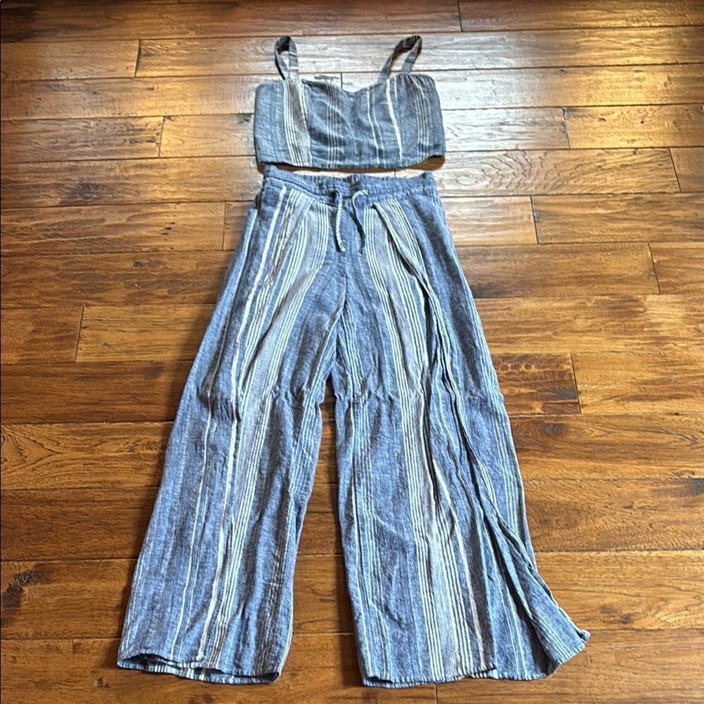 Express linen like Striped Blue and White Two-Piece Set